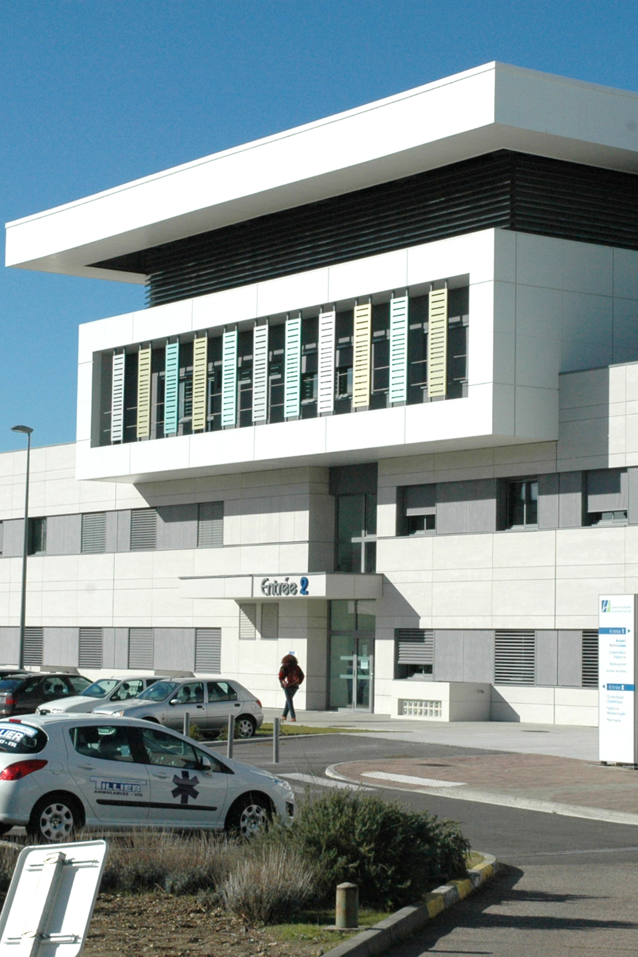 CH Louis Pasteur - Bagnols-sur-Cèze_01© BBG Architectes